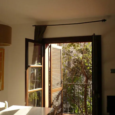 Con Encanto Ferrers Apartment *